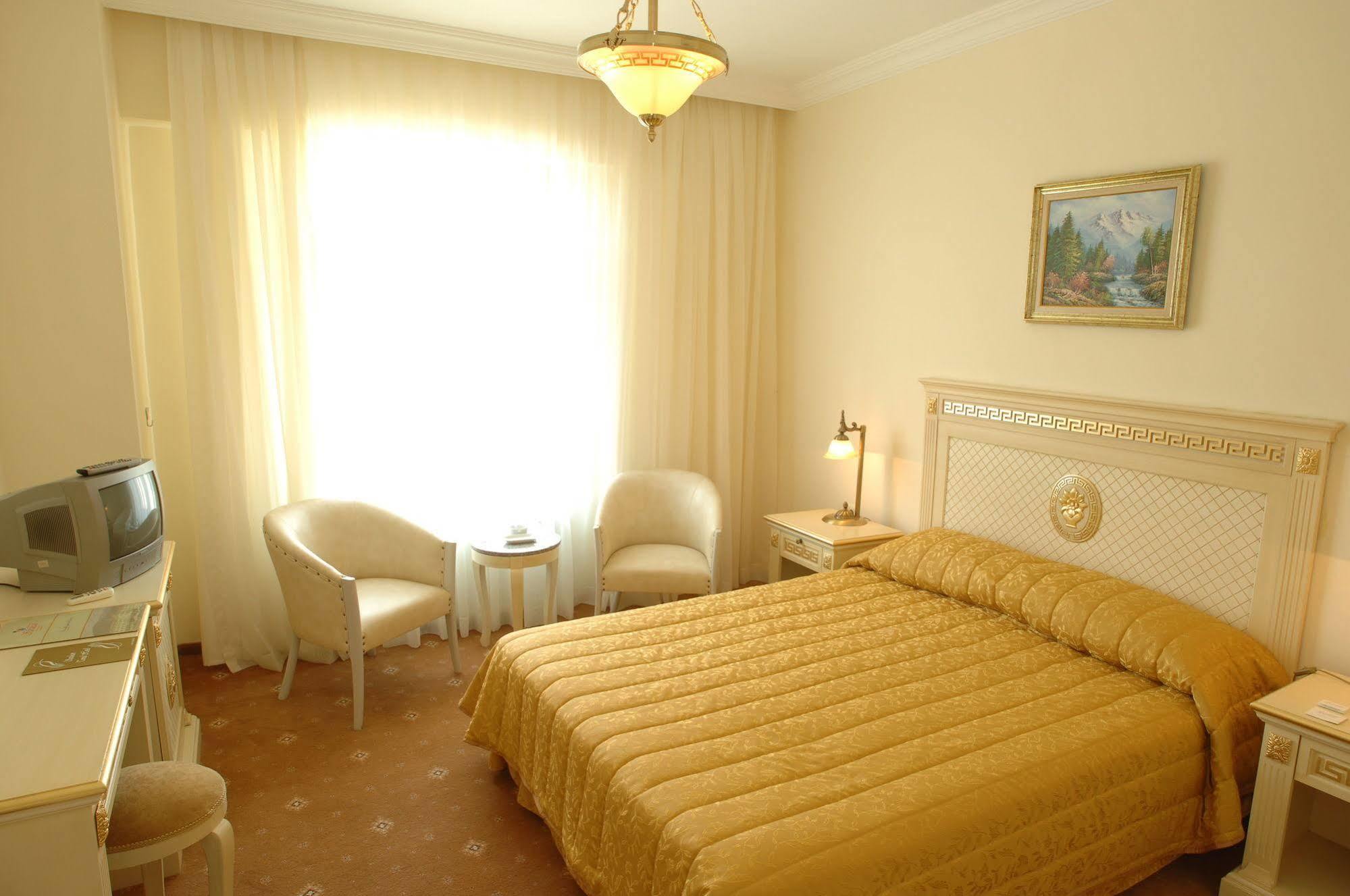 Gure Saruhan Thermal Akcay  Luaran gambar