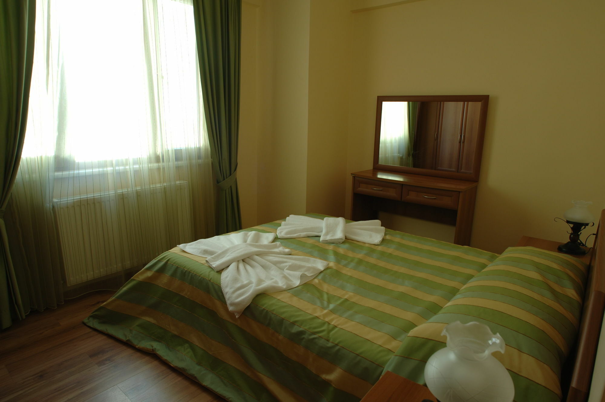 Gure Saruhan Thermal Akcay  Luaran gambar